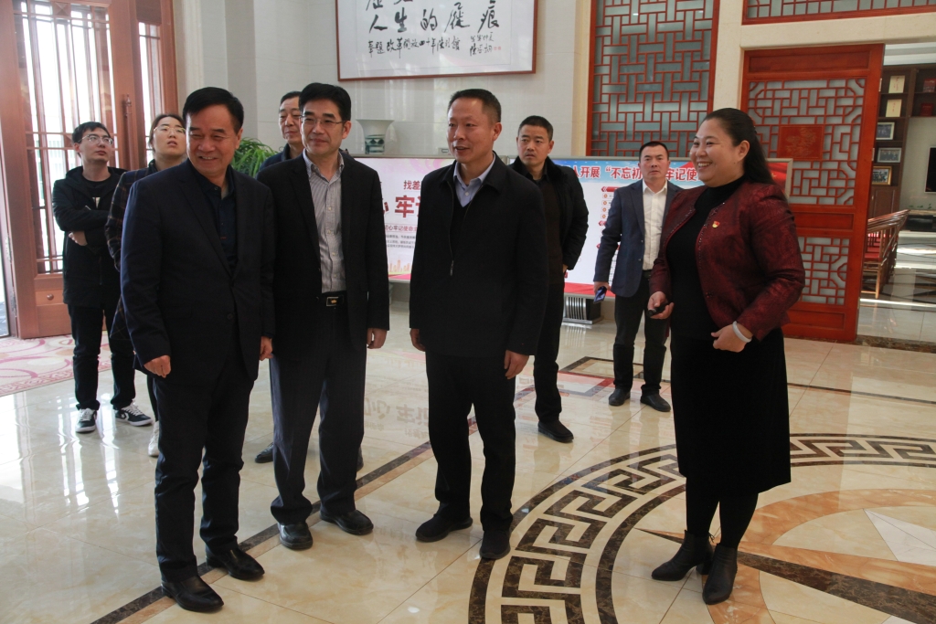 2019年12月10日，江蘇省退役軍人事務廳領導來鷹游改革開放四十年陳列館參觀
